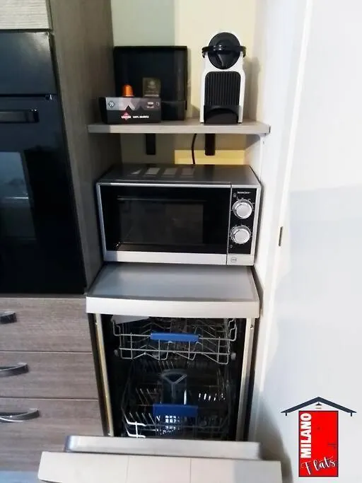 Milanoflats - Bilocale Donminzoni Apartment 0*, Milan